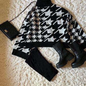 ✨Missguided houndstooth turtle neck sweater✨